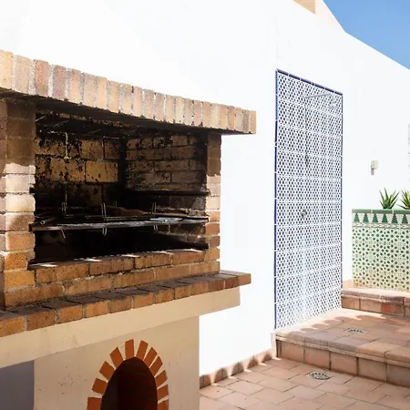 Вилла Casa Ajabo With Heateable Pool *