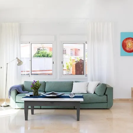 Casa Ajabo With Heateable Pool