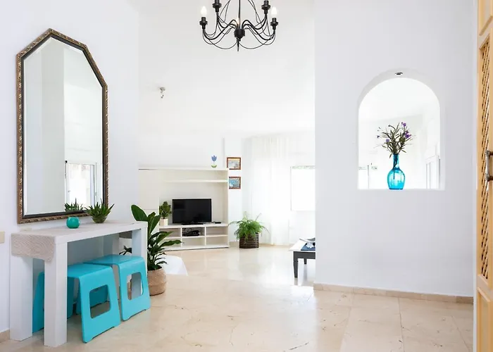 Casa Ajabo With Heateable Pool